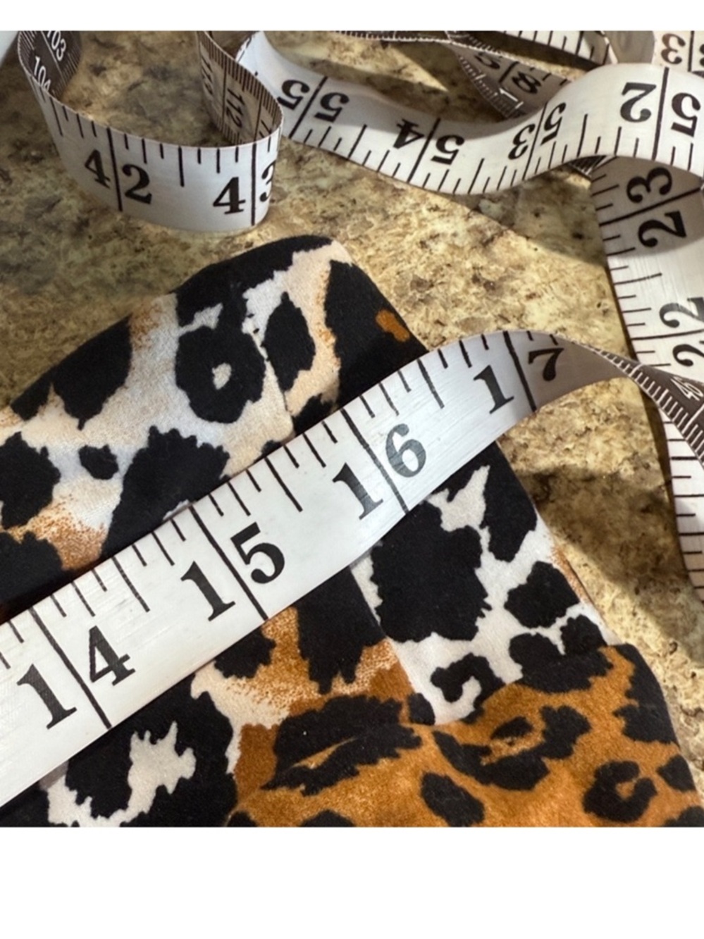 No Boundaries  eye candy & Leopard Print + White Leggings Set - Picture 8 of 8